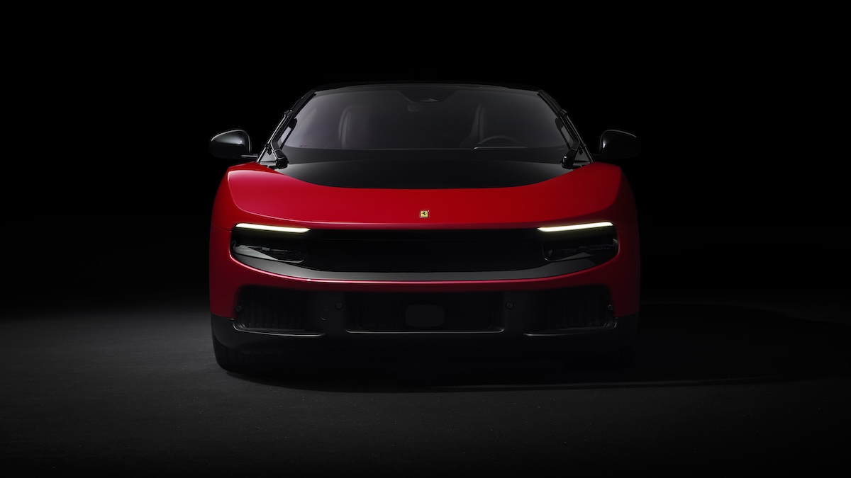 Novo ferrari eletrico luce frente