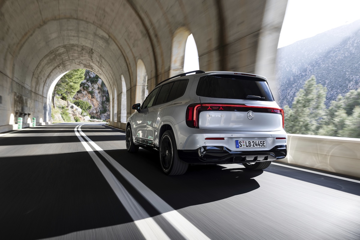 Novo Mercedes GLB traseira