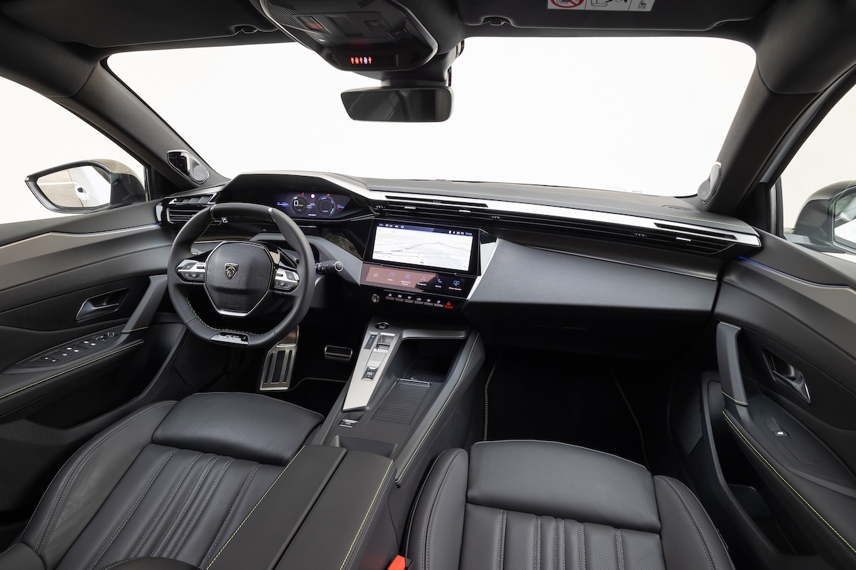 Novo PEUGEOT 408 tecnologia