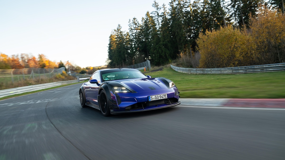 Taycan Turbo GT bate supercarro chinês de 3000 cv no Nürburgring