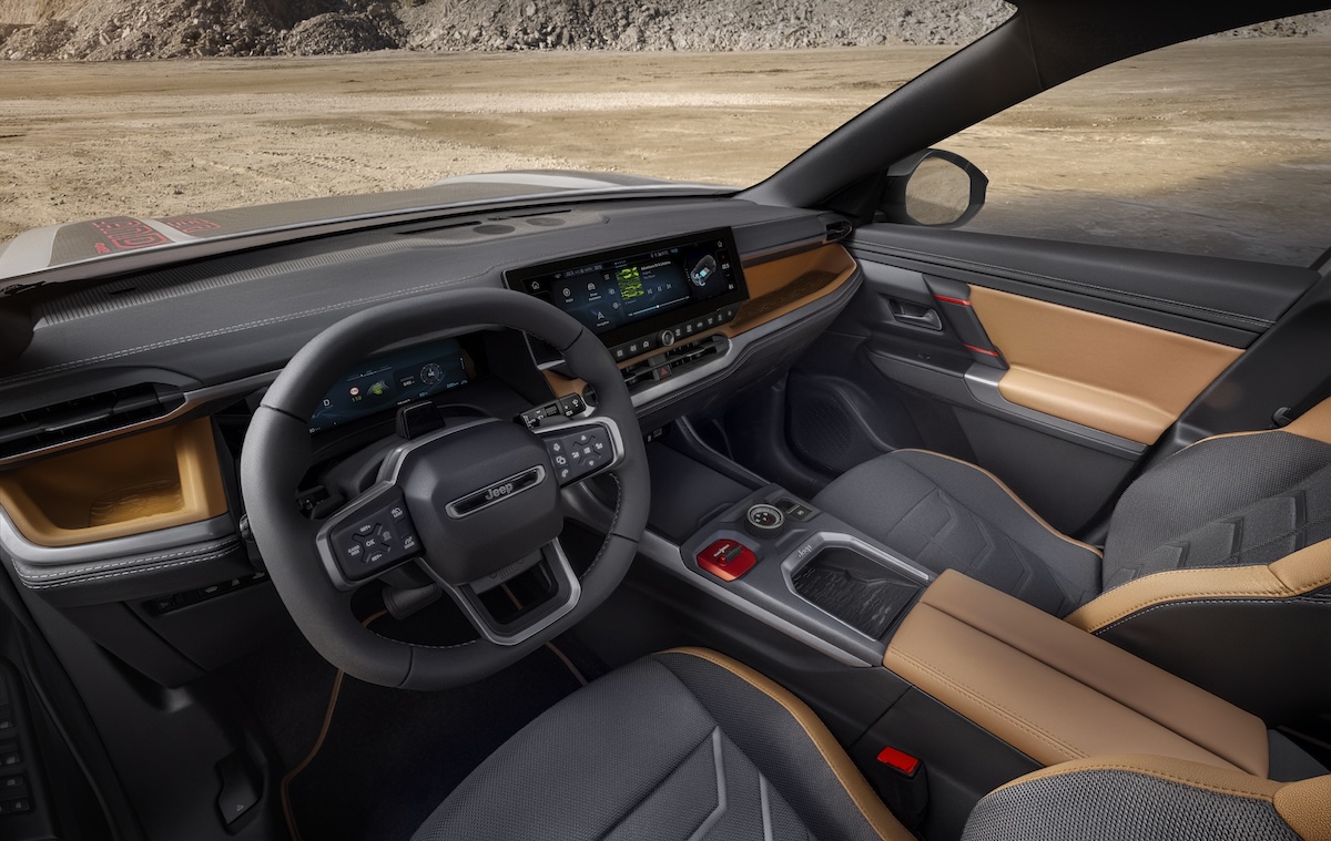 Novo jeep compass 4xe interior