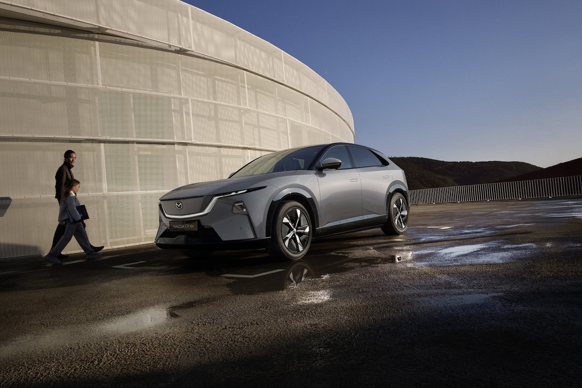 Novo Mazda CX-6e tem 258 cv e quase 500 km de autonomia
