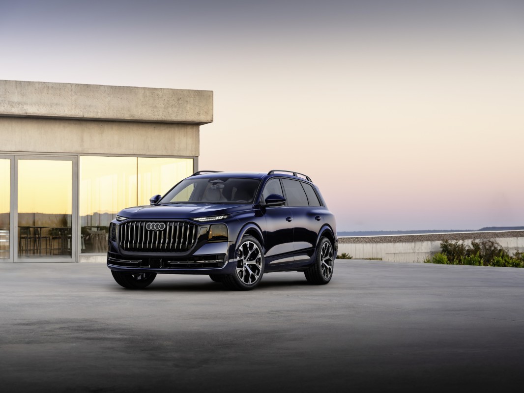 Audi levanta o véu sobre o interior do novo Q9, o SUV mais luxuoso da marca