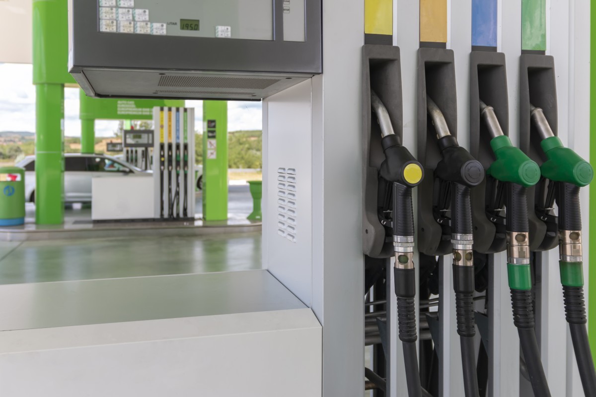 Porque os combustíveis não baixam quando o petróleo desce