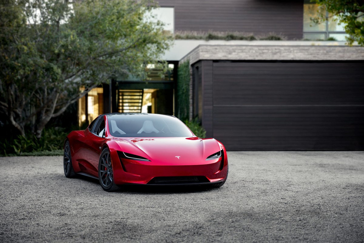 Nove anos depois, chegou a hora? Tesla prepara revelação do novo Roadster