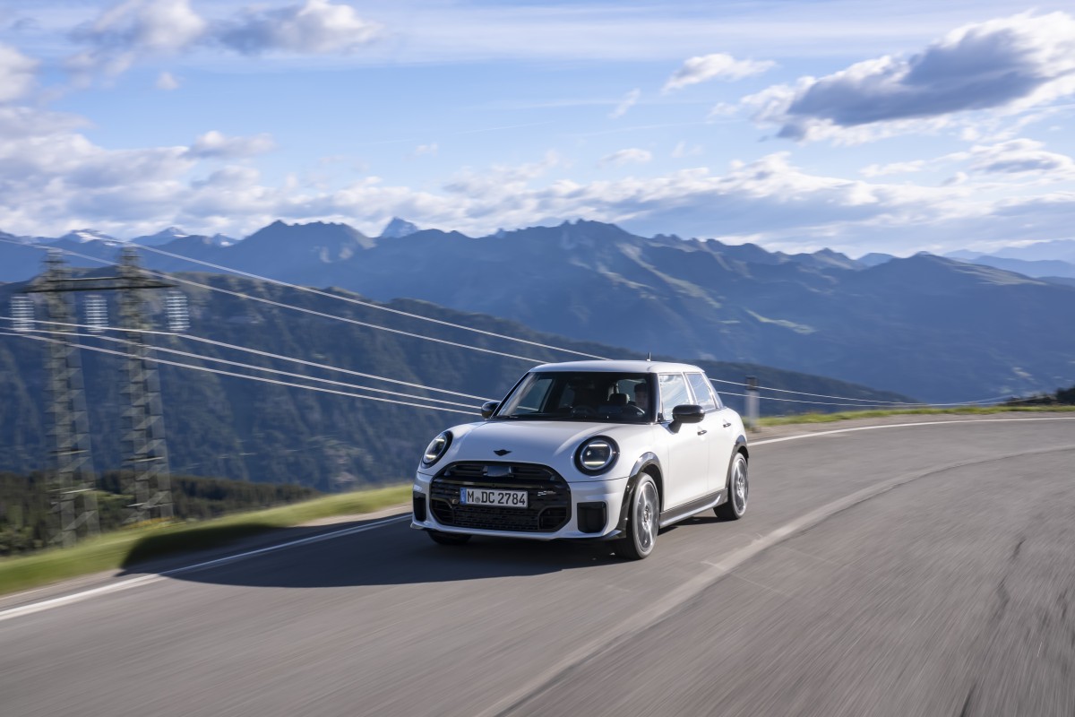 Este MINI Cooper S tem 204 cv e espaço para levar mais quatro