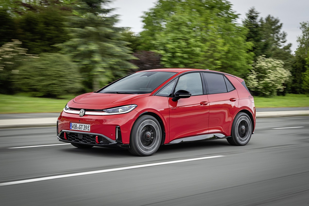 O novo id.3 gti entrega 326 cv às rodas traseiras e acelera dos 0 aos 100 km por hora em 5,6 segundos